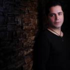 دانلود و پخش آهنگ آزادی از روزبه اسکندری